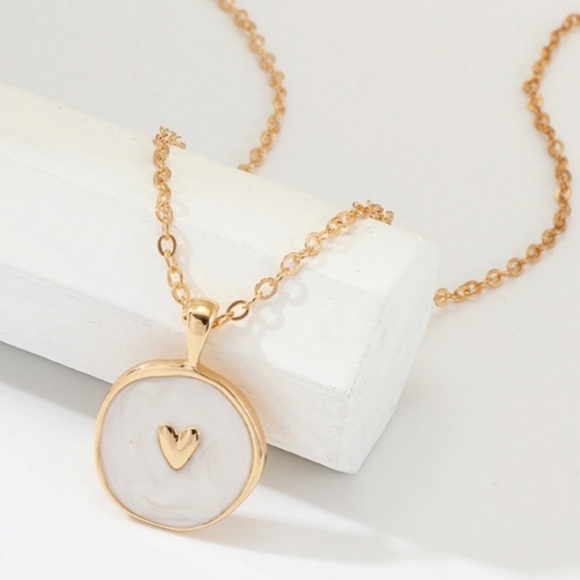 💛Coin Pendant Necklace - Picture 1 of 2